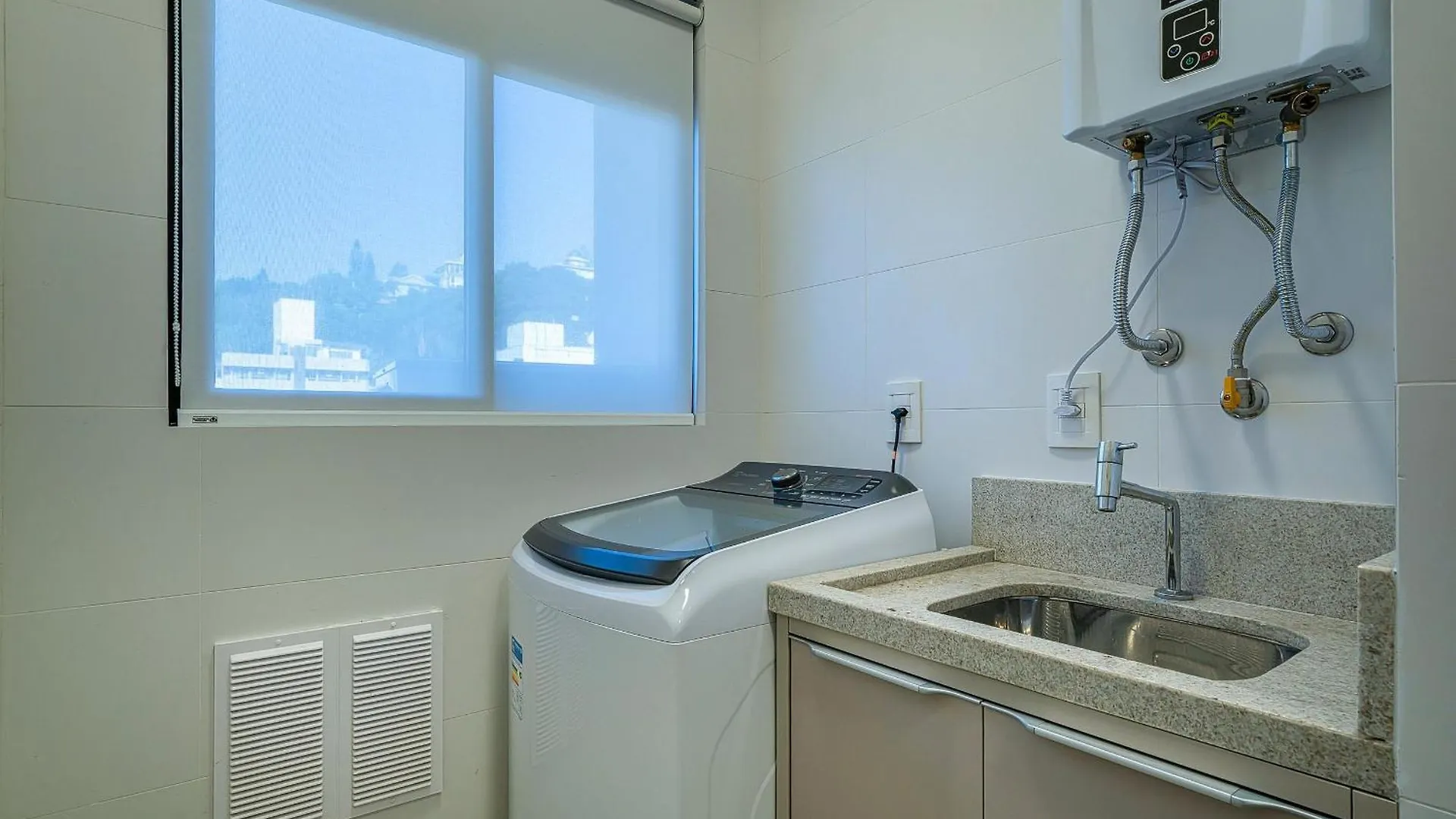 A07 - Apartamento 301 Bloco 3 - Waldgarten - 50M Do Mar - Condominio De Alto Padrao Com Piscina E Academia. Bombinhas 0*,  Brazil